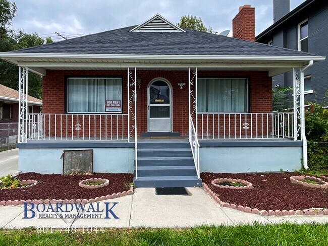 Building Photo - 1748 S Main St Unit 1748 S Main St-#3 Rental