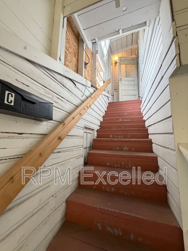 Photo - 717 W Stewart Ave Unit C