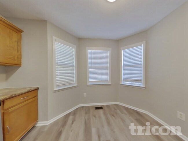 Photo - 102 Bonnabel Ct