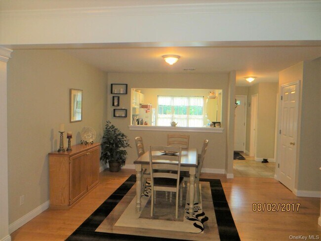 Photo - 215 Rabbit Run Rd