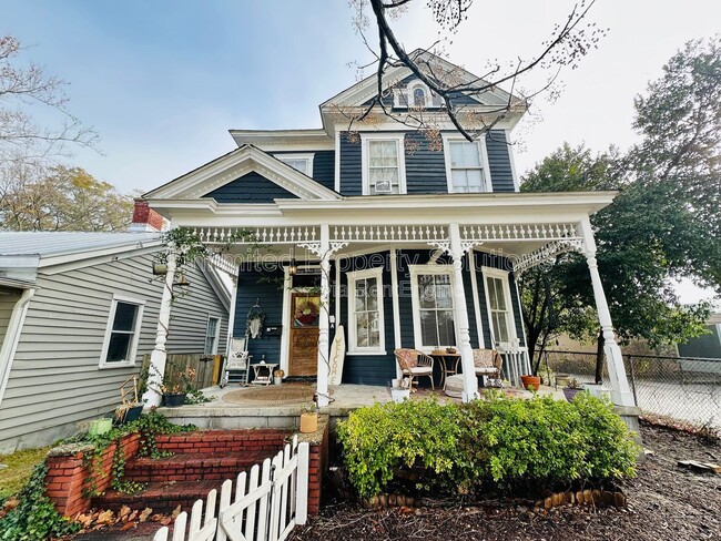 Building Photo - 108 N 8th St Unit A