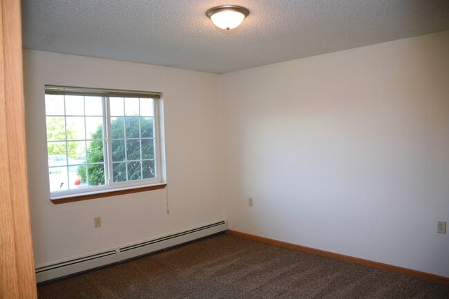 Northridge Apartments Bedroom - Northridge Apartments