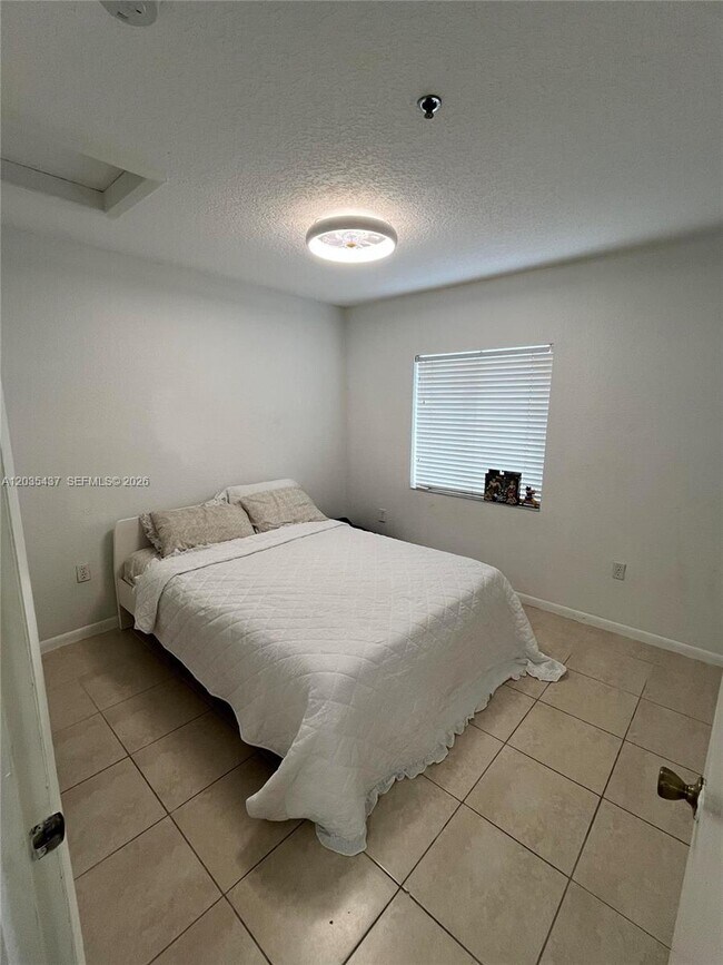 Photo - 171 Riviera Cir