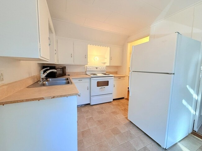 Photo - 10 Spruce Ave Unidad 2