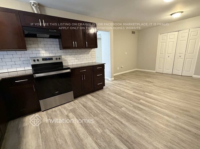 Photo - 2458 E Alpine Ave