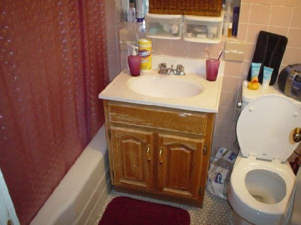 Building Photo - 56 Queensberry St Unit G4