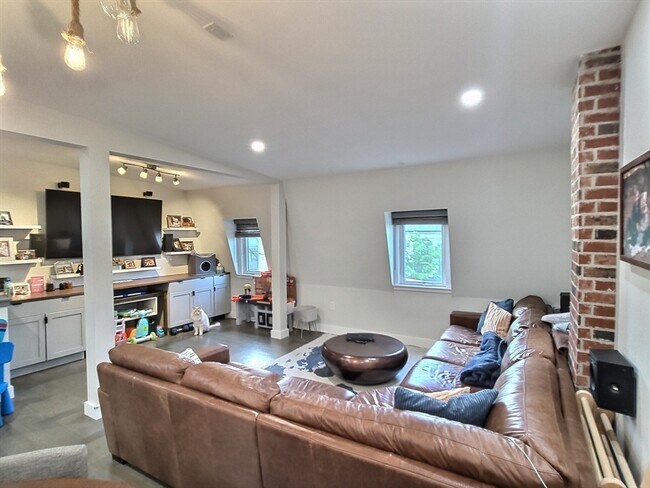 Photo - 54 Telegraph St