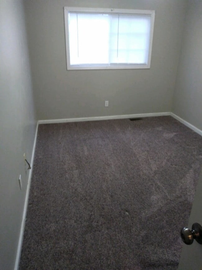 Photo - 120 Emory Ct