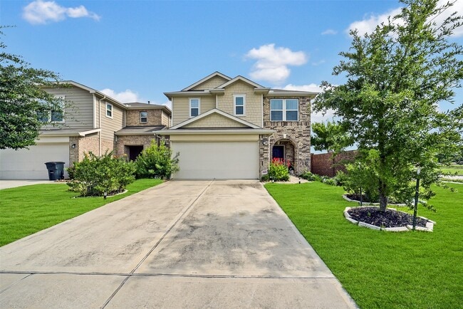 Building Photo - 16502 Live Oak Canyon Dr