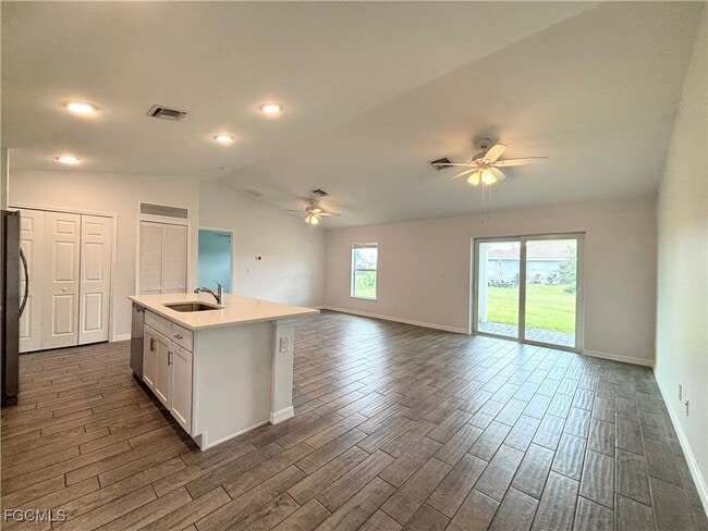 Building Photo - 202 NW 25th St Rental