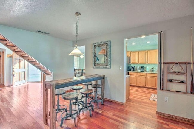 11125 Malaguena Ln NE