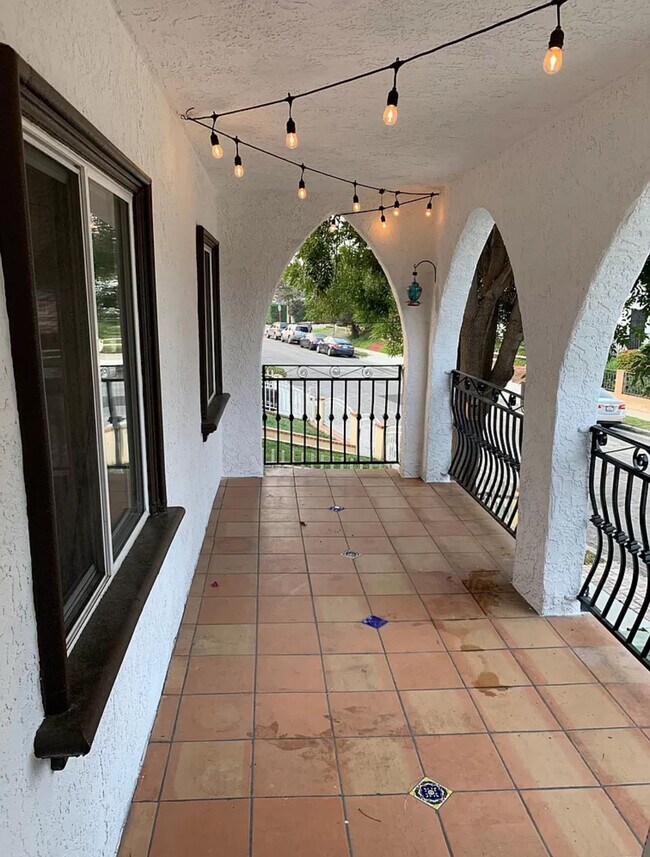 Photo - 915 N Chester Ave