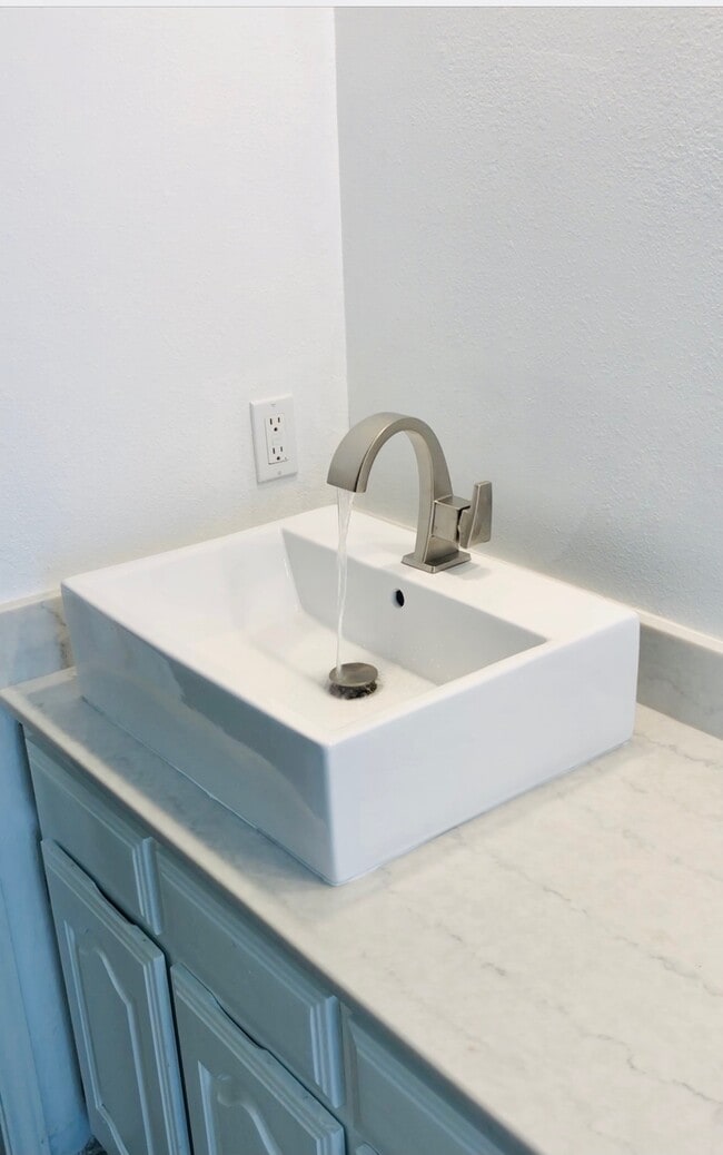 Photo - 2013 San Miguel Dr