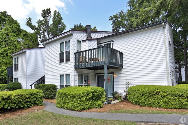 Thickett Apartments