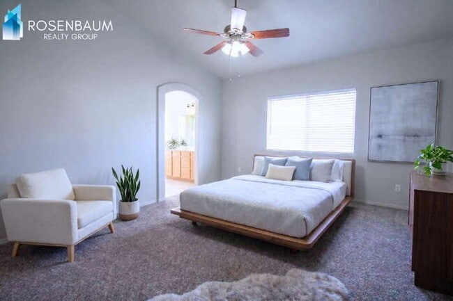 Photo - 1646 E Melissa St