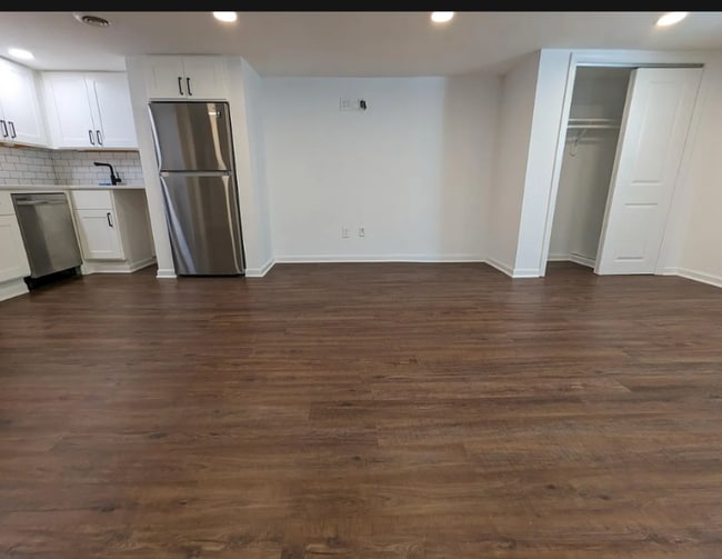 Photo - 738 11th St NE Unit 3