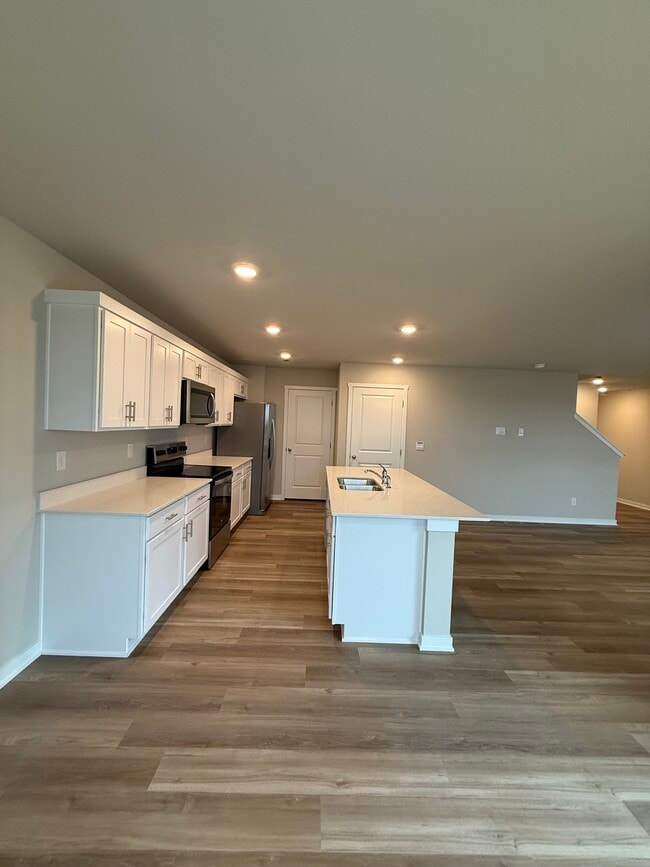 Photo - 7802 N 169th St