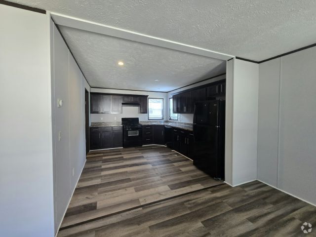 Building Photo - 127 111th Square NE Rental