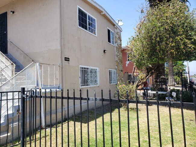 Photo - 2309 S Ridgeley Dr Unit 9