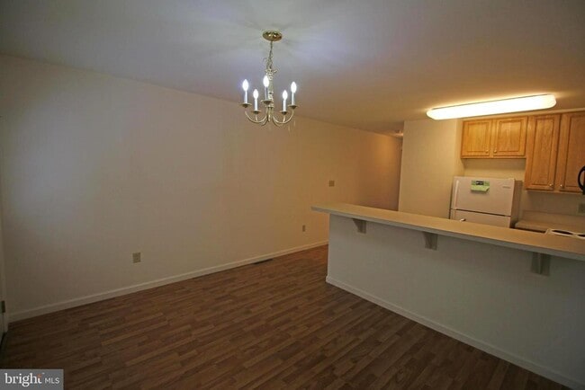 Photo - 63 N Cherry St