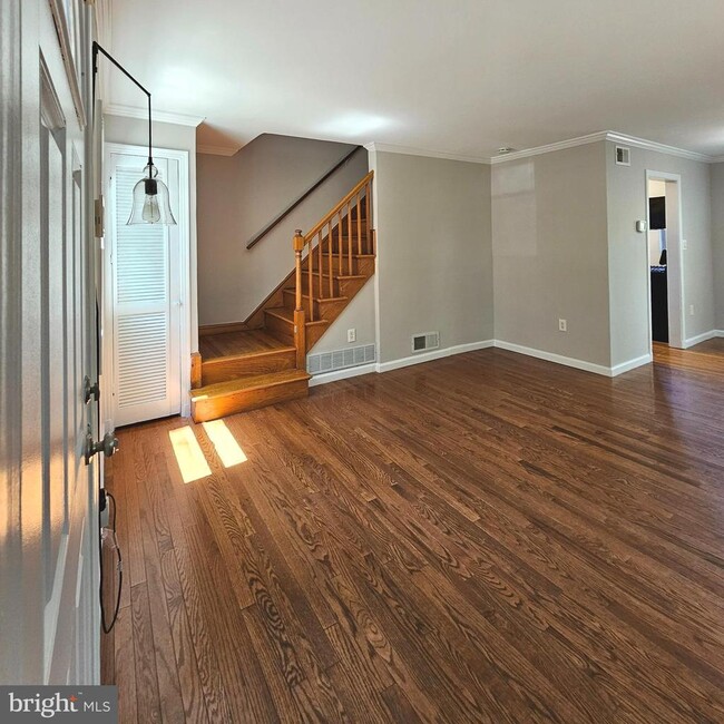 Photo - 2214 Arlington Terrace