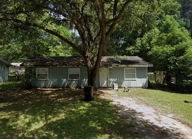 Building Photo - Cute 3/1 with Fenced Yard! Rental