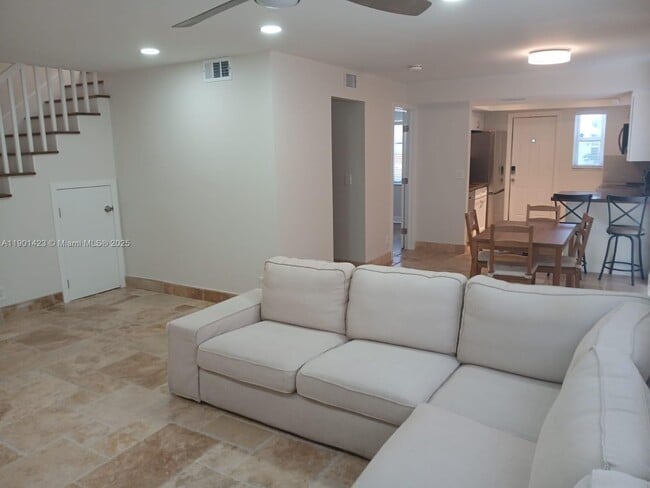 Photo - 1945 NW 4th Ave