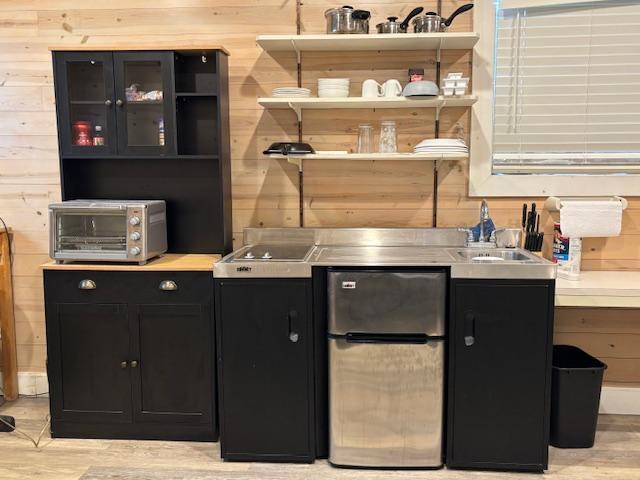 Photo - 425 S Houston St