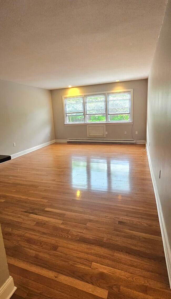 Photo - 45 Barnes Ave Unit B6