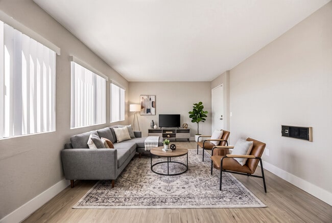 Chamoune Senior Apartments