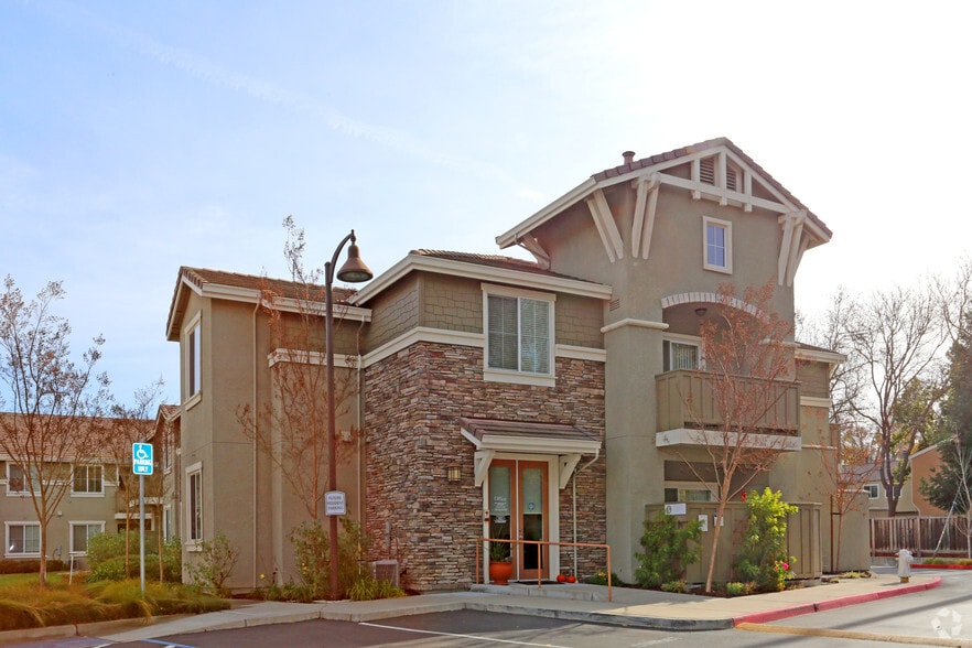 Rose Garden Apartments For Rent in Danville, CA