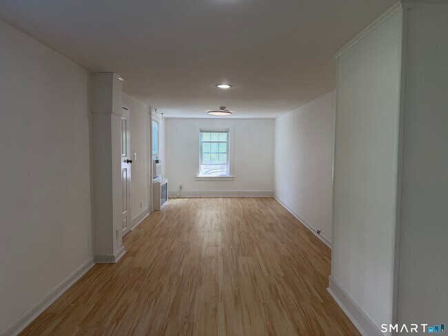 Photo - 72 West Ave Unit B