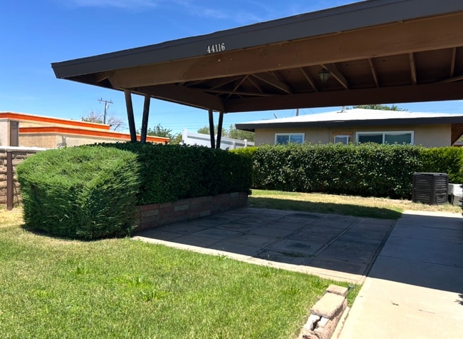 Photo - 44116 Division St Unidad B