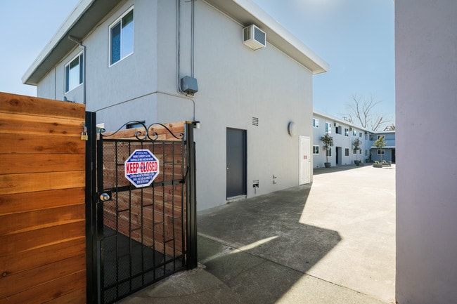 Pool Gate - The Telegraph