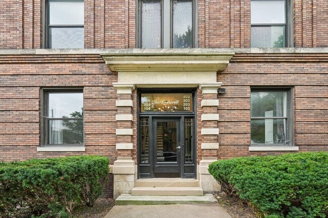 Photo - 307 W 6th St
