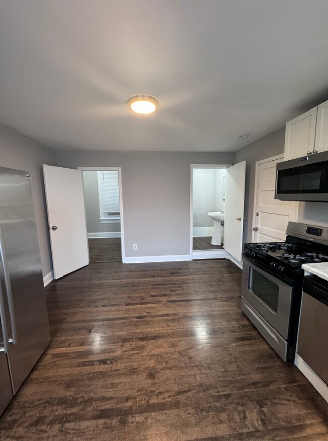 2244 S Spaulding Ave Unit 2R
