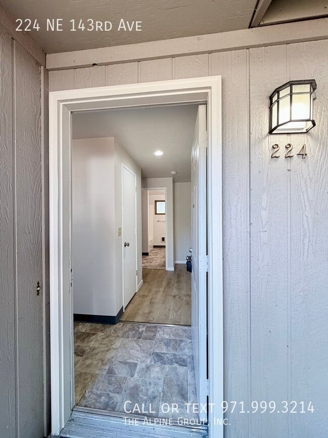 Photo - 224 NE 143rd Ave