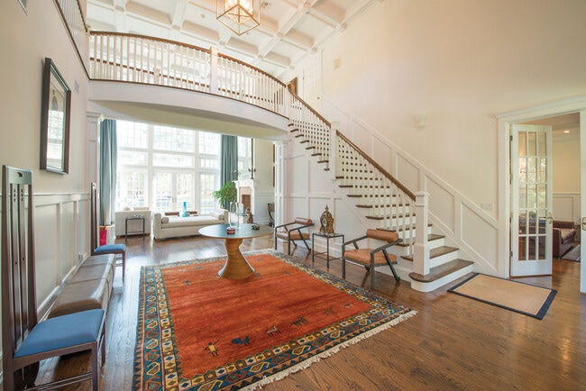 Photo - 206 Bull Path