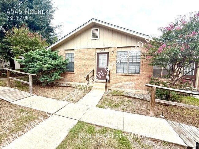 Building Photo - 4545 Hoeneke Dr Unit 303 Rental