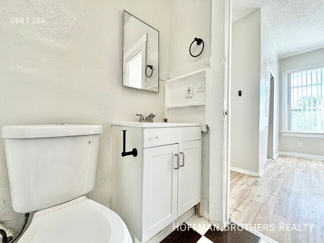 Photo - 410 Witmer St Los Angeles, CA 90017 Unit 4