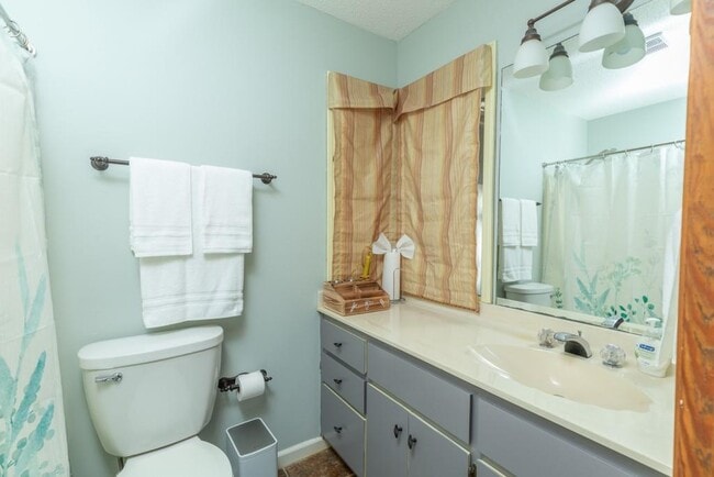 Photo - 3915 Stone Creek Cir
