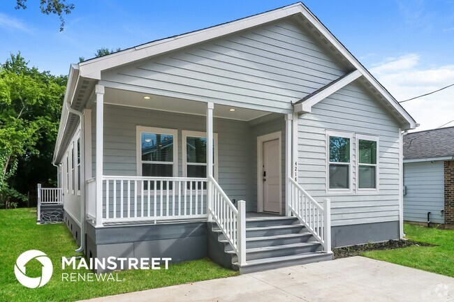 Building Photo - 4218 Knoxville St Rental
