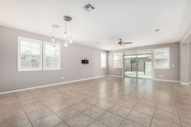 Photo - Beautiful Gilbert home located in the desirable Windhaven community!