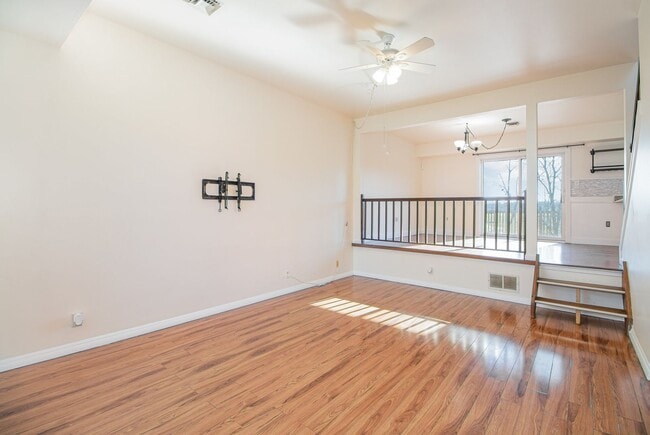 Photo - 6280 Spring Knoll Dr