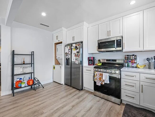 Photo - 1005 Hi Point St Apartment Unit 1005