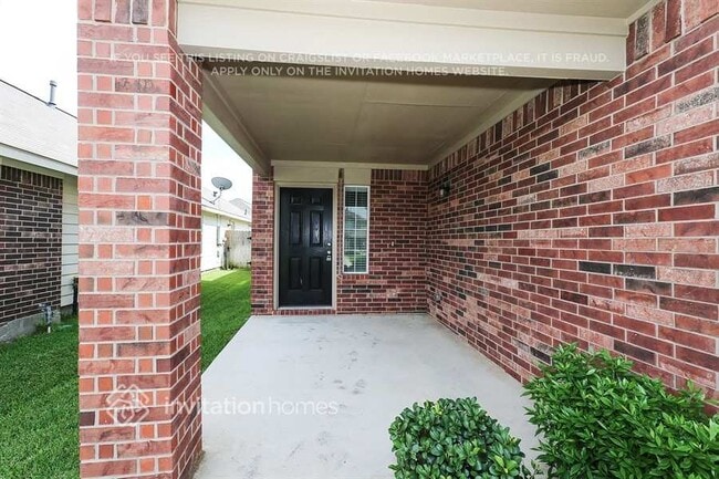 Photo - 18747 Dennington Dr