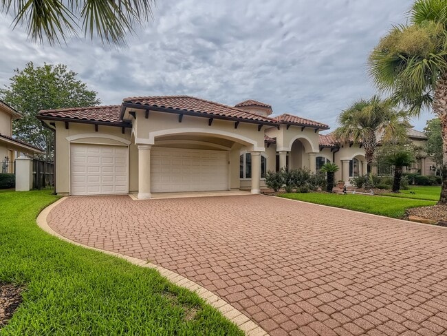 Photo - 19027 Crescent Bay Dr