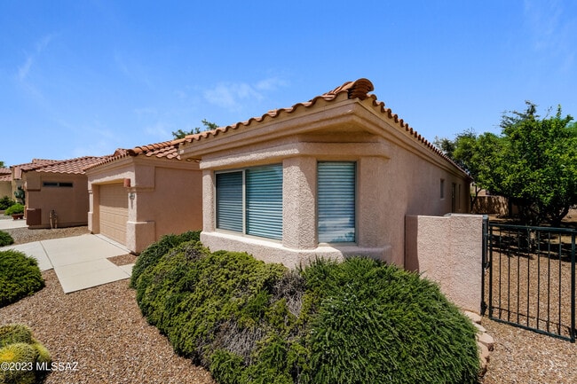 1486 W Sand Pebble Dr