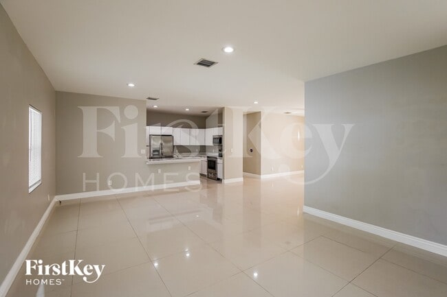 Photo - 2835 NW 14th St