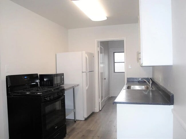 Photo - 187 Old Bernal Ave